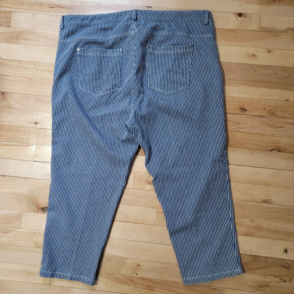 Yesta Denim Blend Striped Capris Plus Size 20 W